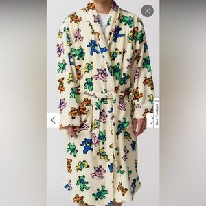 Urban Outfitters Cream Grateful Dead Bears Robe